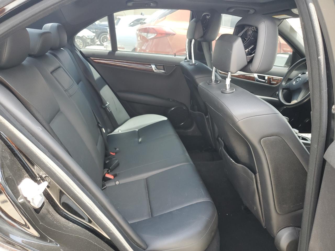 2010 Mercedes-Benz C 300 VIN: WDDGF5EB7AR092490 Lot: 66066674