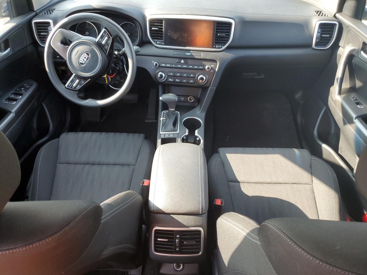 KNDPMCAC3N7968427 Kia Sportage L 8