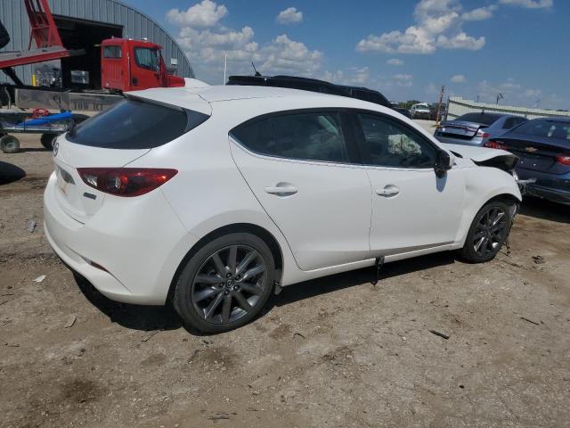  MAZDA 3 2018 Biały