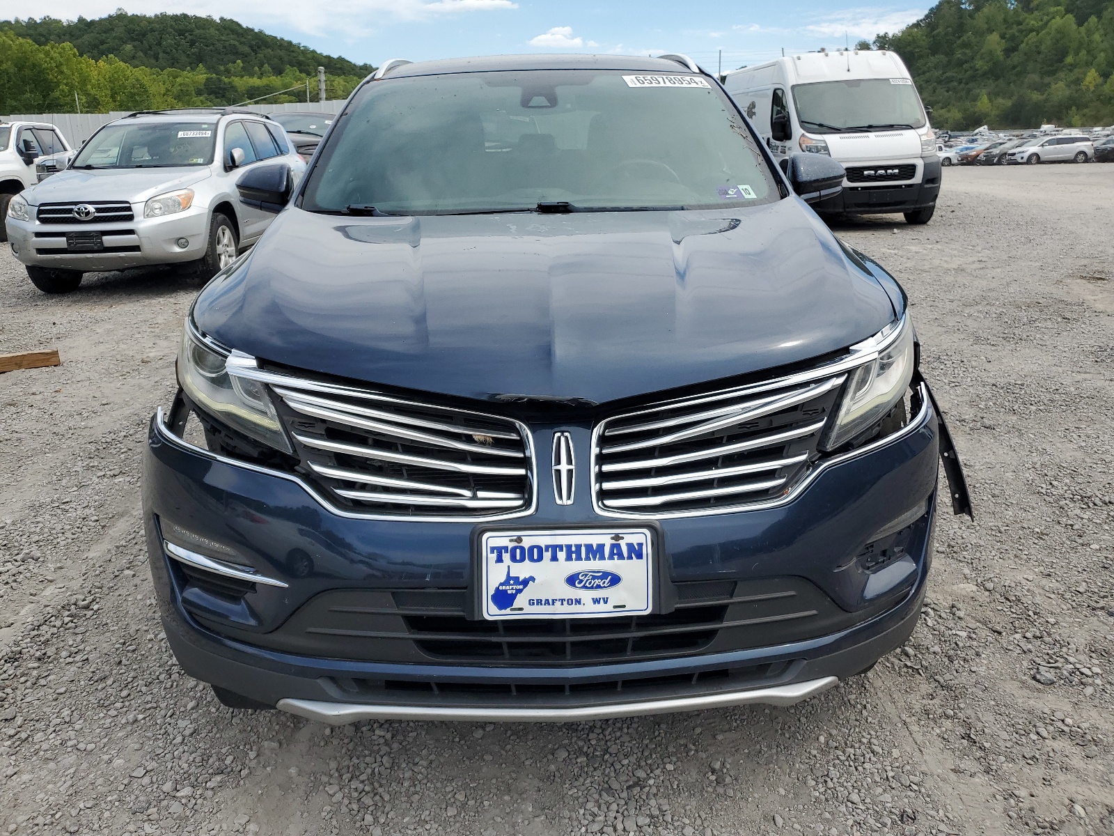 5LMCJ3D93HUL51745 2017 Lincoln Mkc Reserve