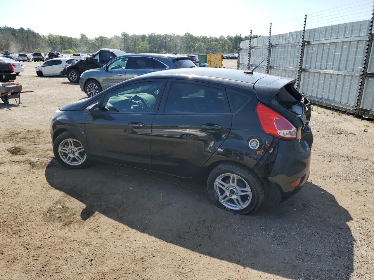 3FADP4EJ3KM128518 2019 Ford Fiesta Se