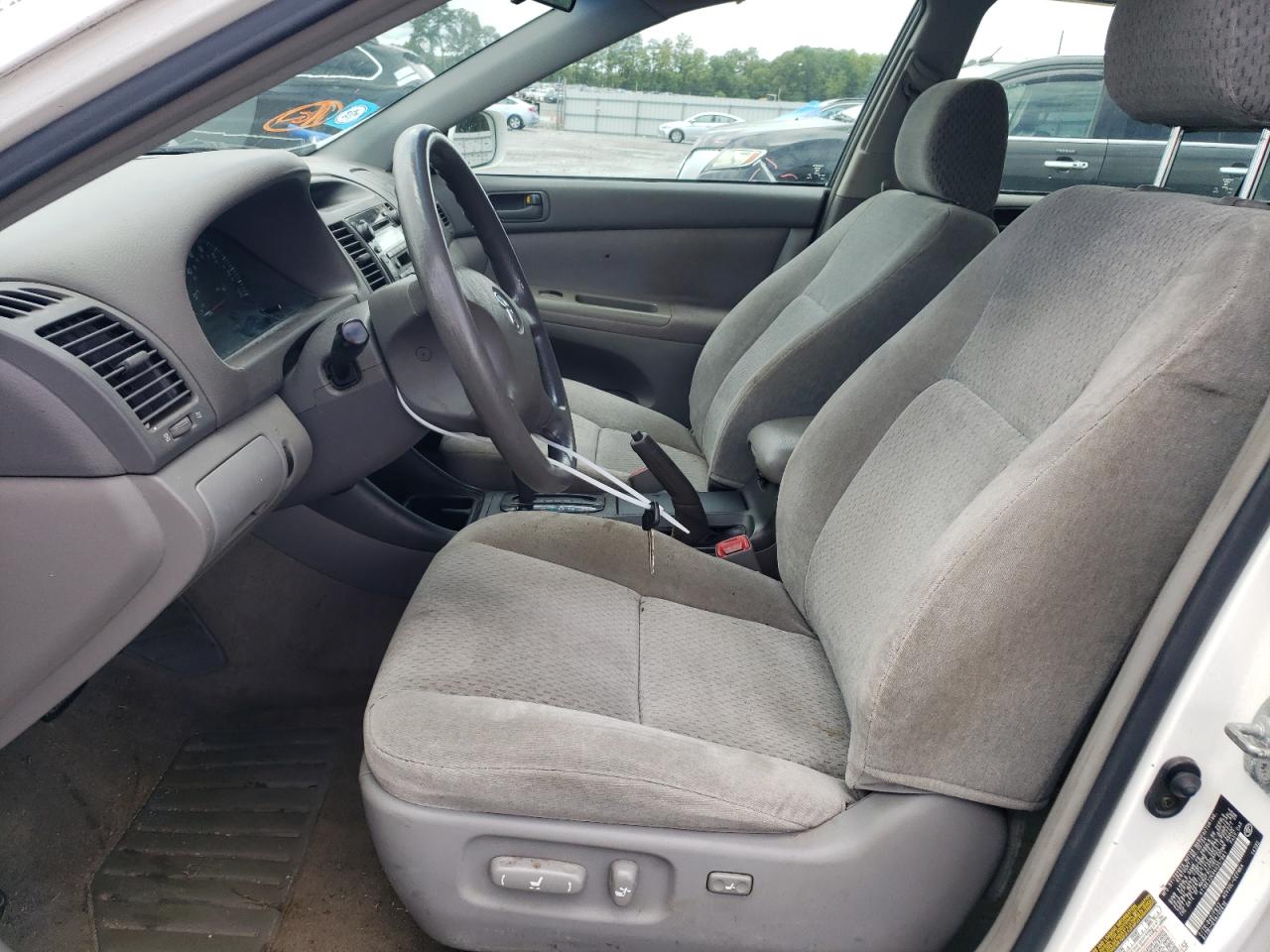 2004 Toyota Camry Le VIN: 4T1BE32K94U357861 Lot: 66315894