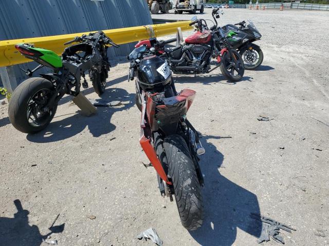 2016 YAMAHA YZFR3   