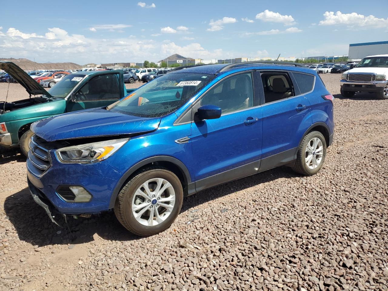 1FMCU9HD8JUB44527 2018 FORD ESCAPE - Image 1