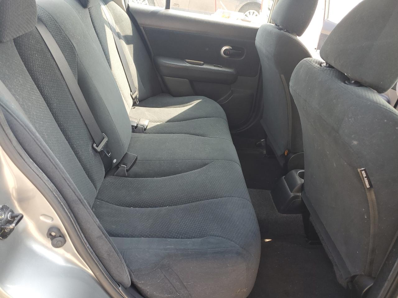 2010 Nissan Versa S VIN: 3N1BC1AP1AL355963 Lot: 66131684