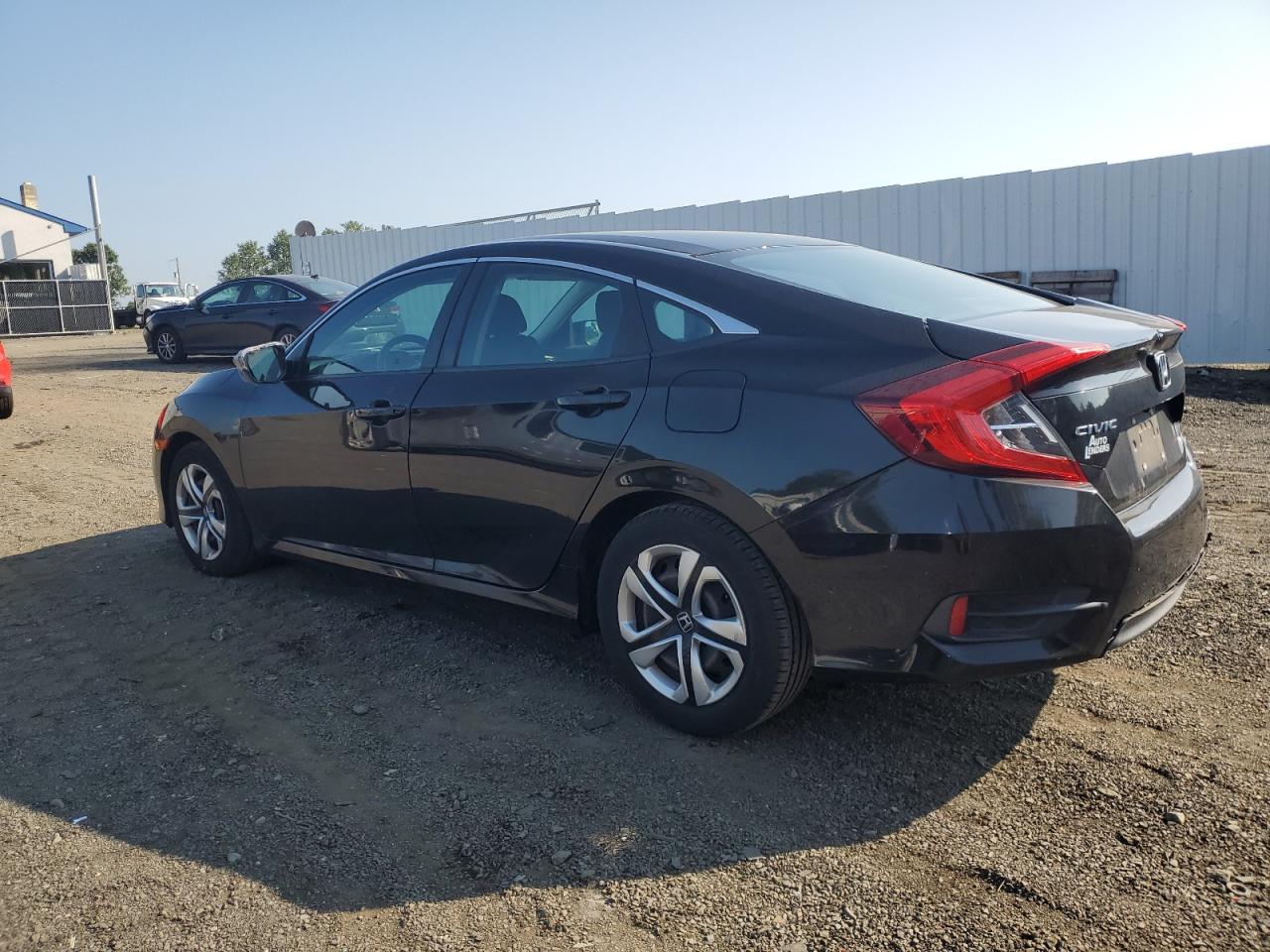 2HGFC2F59JH537464 2018 HONDA CIVIC - Image 2