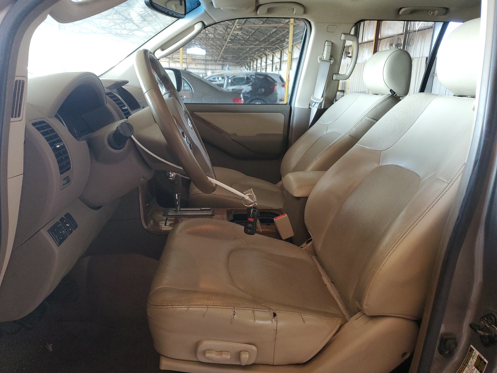 5N1AR18W16C619735 2006 Nissan Pathfinder Le