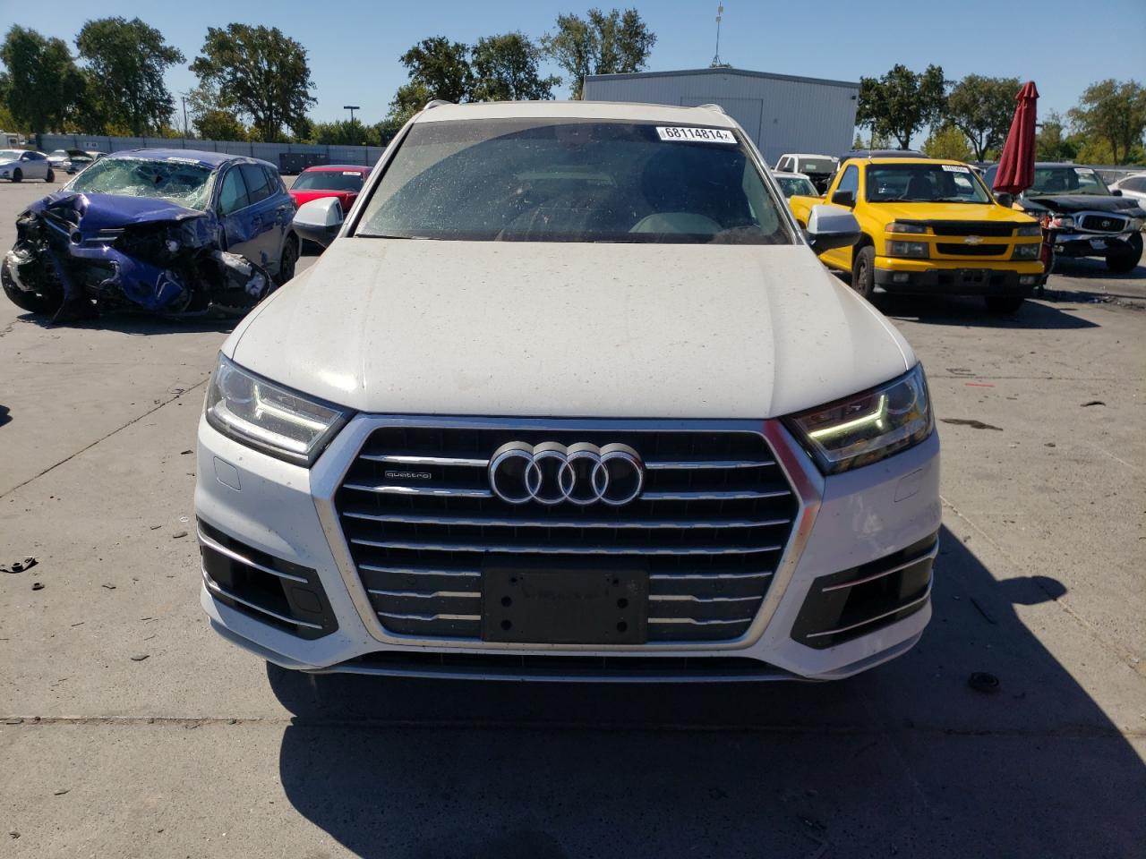 WA1AAAF78KD031577 2019 Audi Q7 Premium