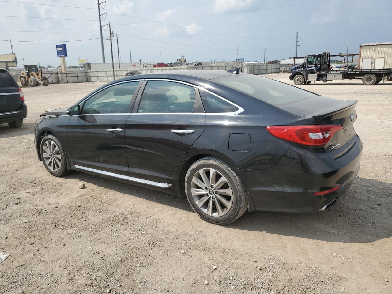 5NPE34AF0GH298697 2016 HYUNDAI SONATA - Image 2