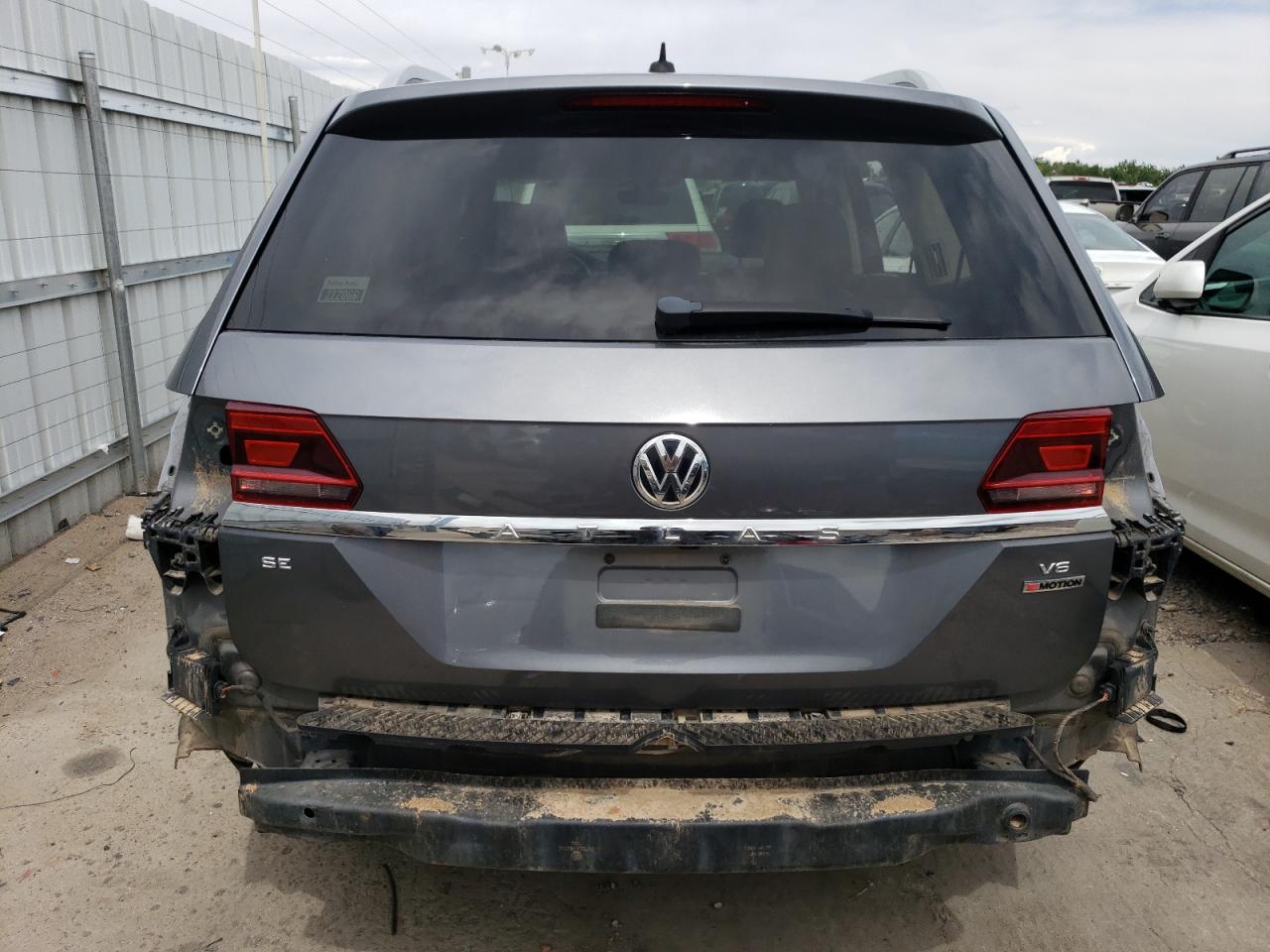 2018 Volkswagen Atlas Se VIN: 1V2LR2CA1JC505272 Lot: 68469764