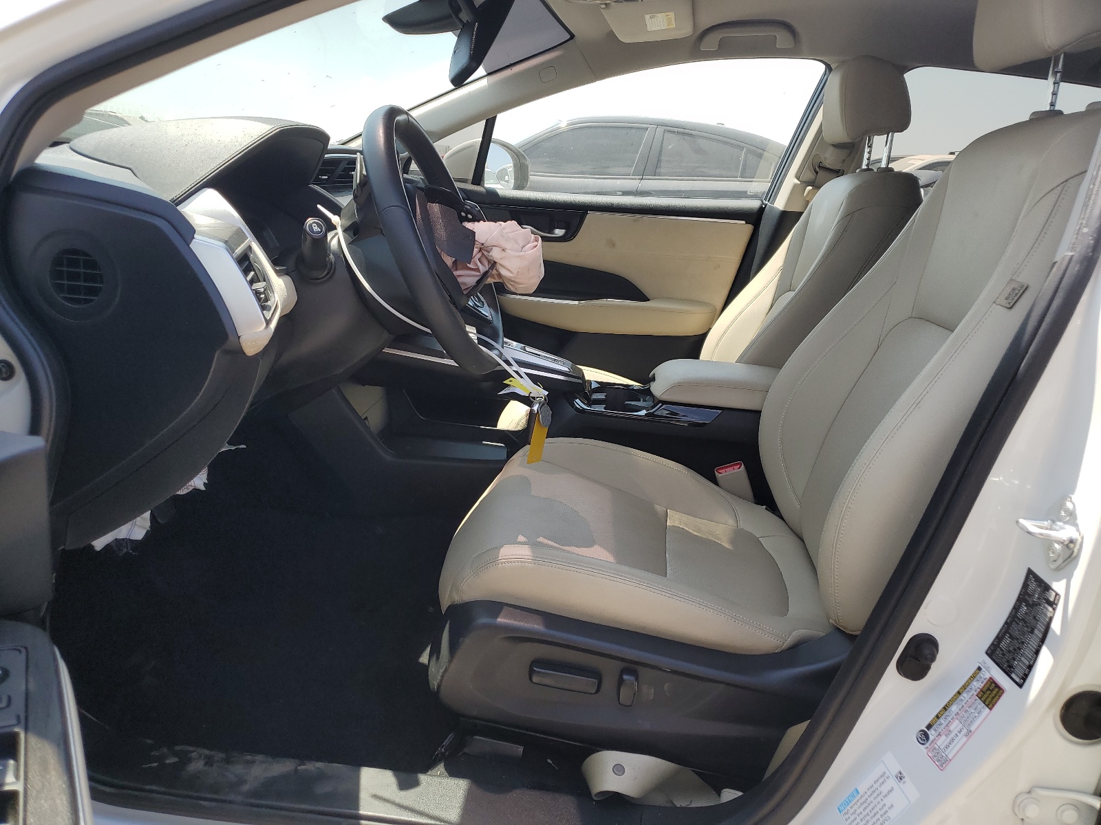 JHMZC5F38JC010593 2018 Honda Clarity Touring