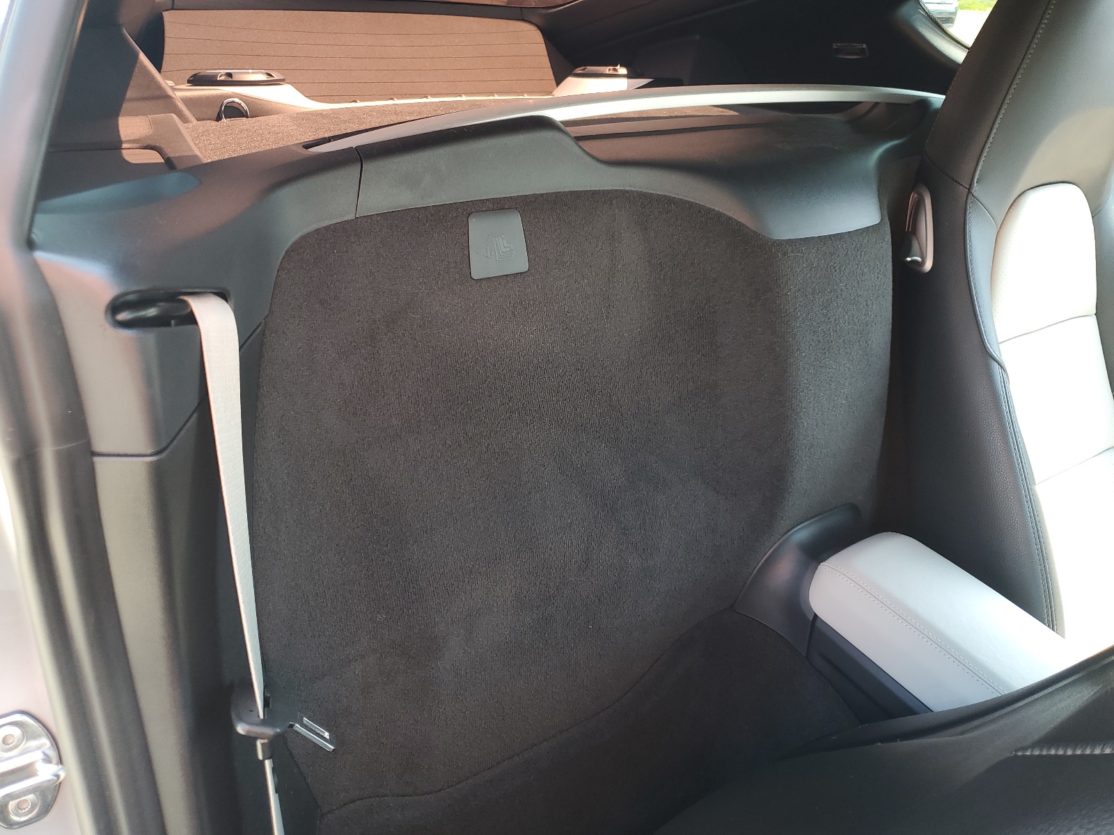 WP0AA2A88KS260610 2019 Porsche Cayman Base