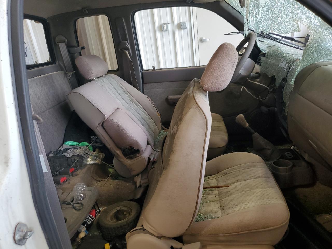 1998 Toyota Tacoma Xtracab VIN: 4TAVL52N3WZ066934 Lot: 66430164