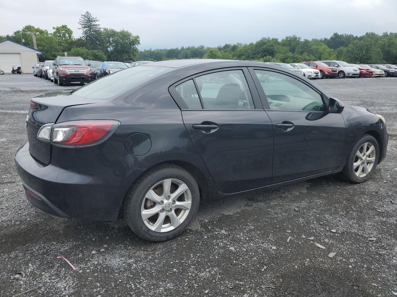 2011 Mazda 3 I VIN: JM1BL1VG6B1375285 Lot: 65926174