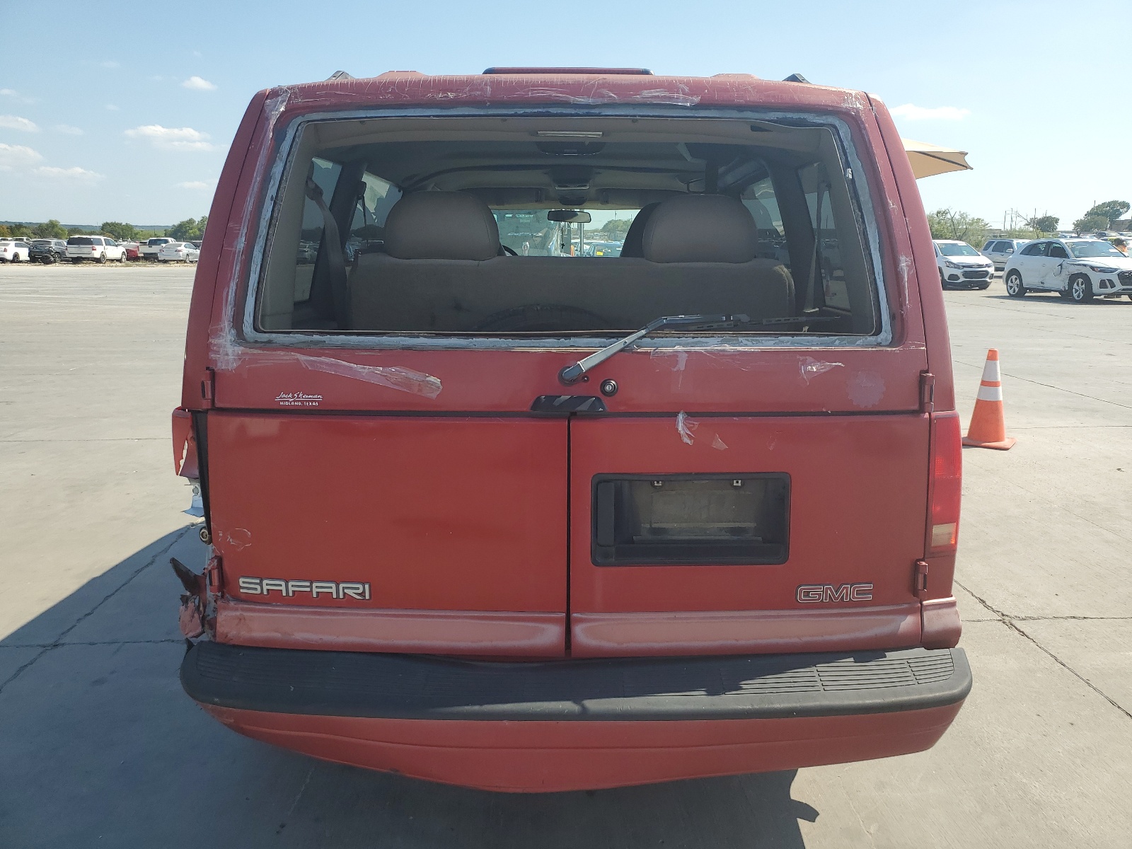 1GKDM19W1WB516615 1998 GMC Safari Xt