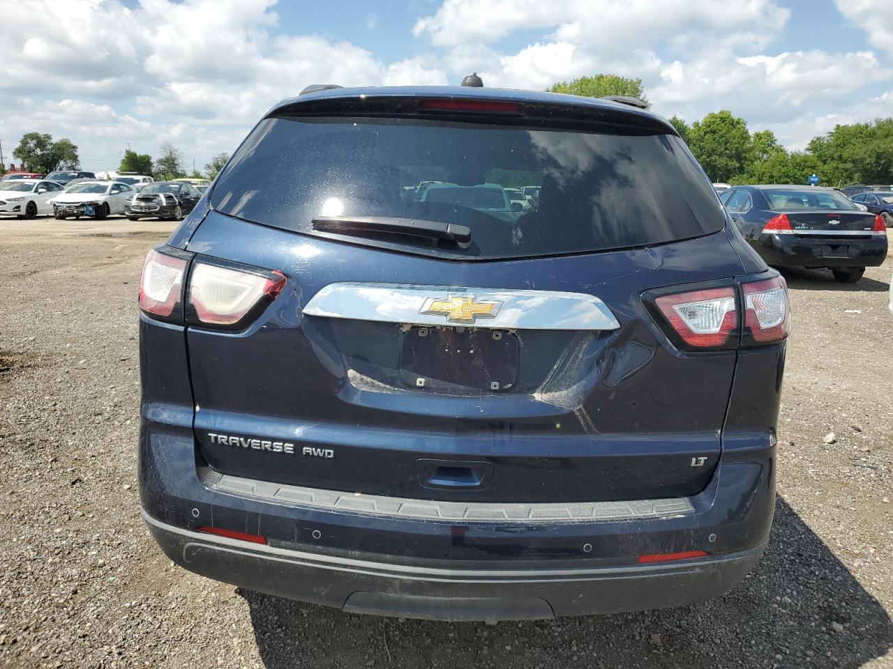 1GNKVHKD7HJ227837 2017 Chevrolet Traverse Lt