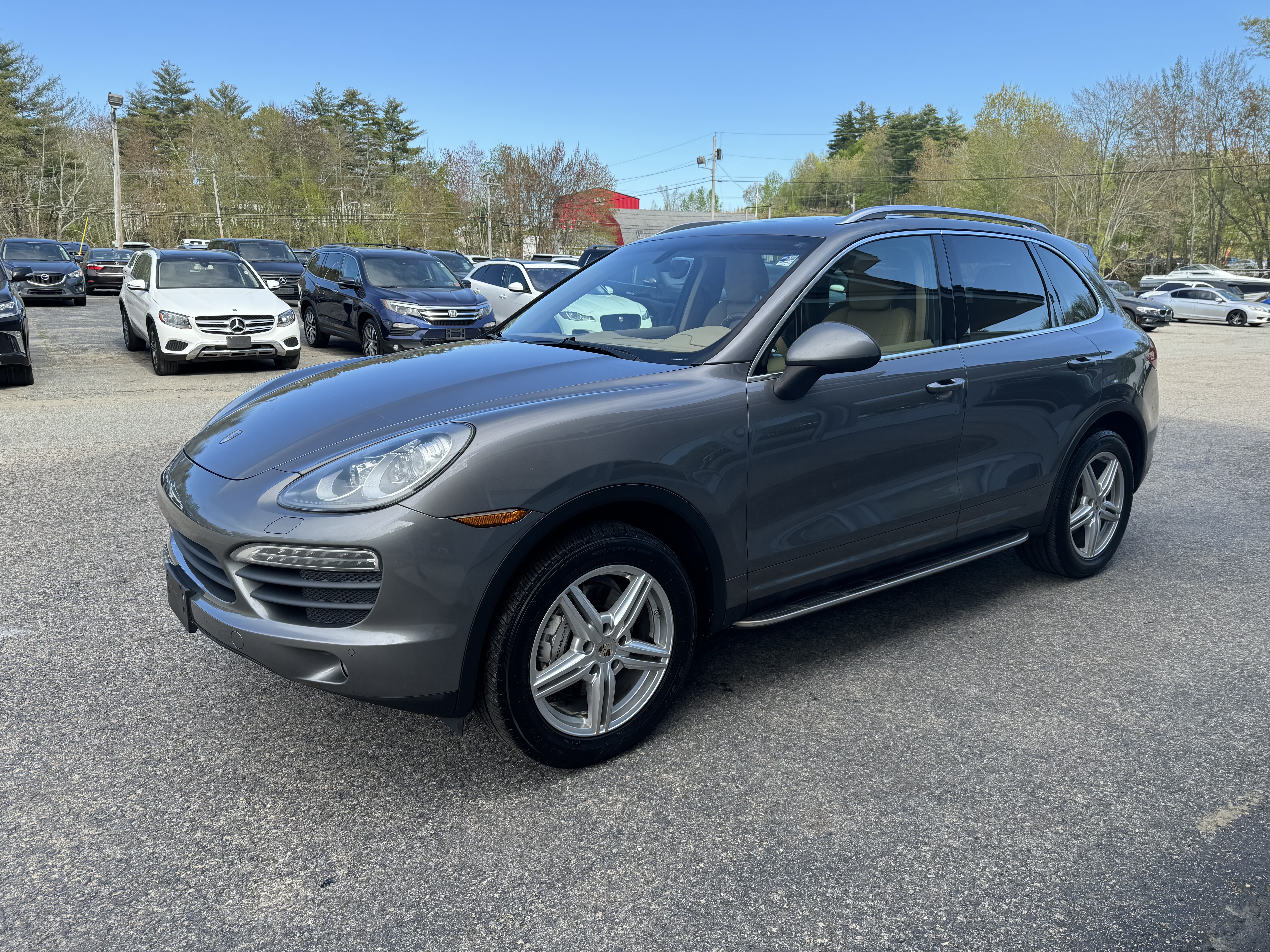 2012 Porsche Cayenne S vin: WP1AB2A29CLA44574