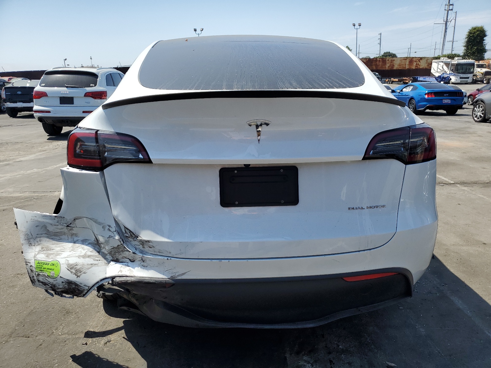 7SAYGDEE3PA069500 2023 Tesla Model Y