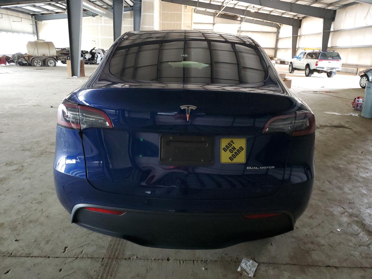 5YJYGDEE0LF032446 Tesla Model Y  6