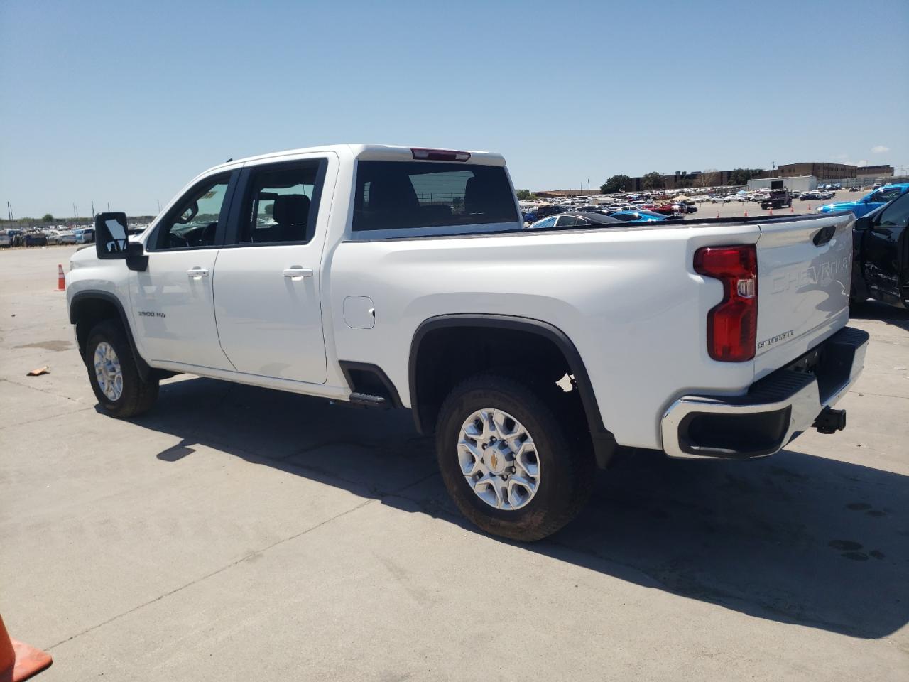 2022 Chevrolet Silverado - Image 2