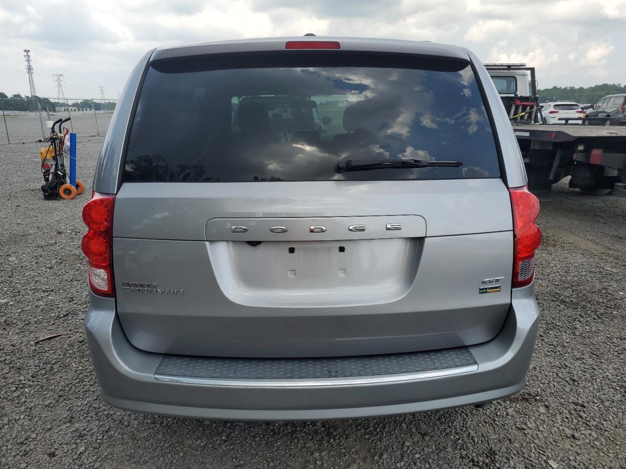 2C4RDGEG9HR864704 2017 Dodge Grand Caravan Gt