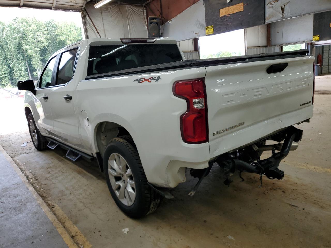 2020 Chevrolet Silverado - Image 2