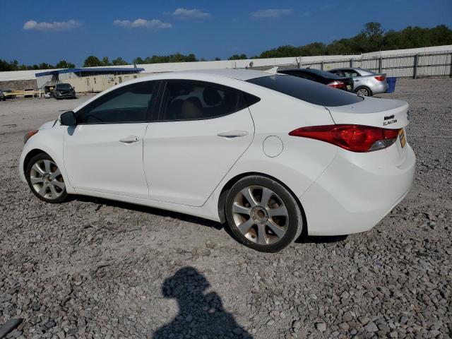 Sedans HYUNDAI ELANTRA 2013 Biały