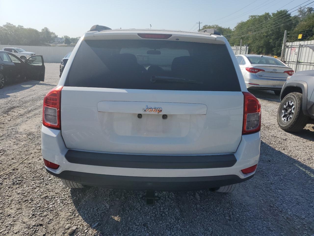 2011 Jeep Compass Sport VIN: 1J4NT1FA3BD240927 Lot: 69377574