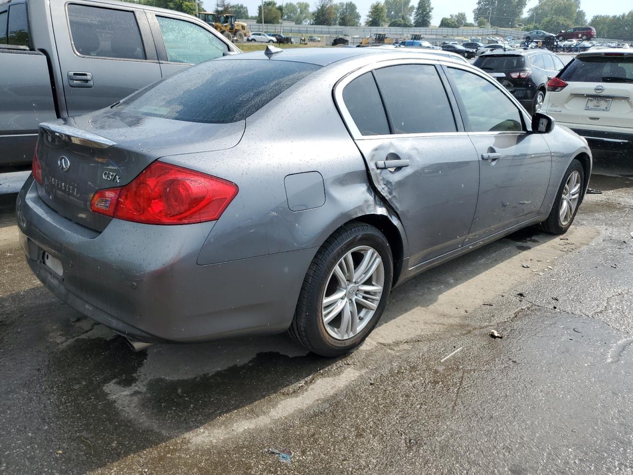 2011 Infiniti G - Image 3