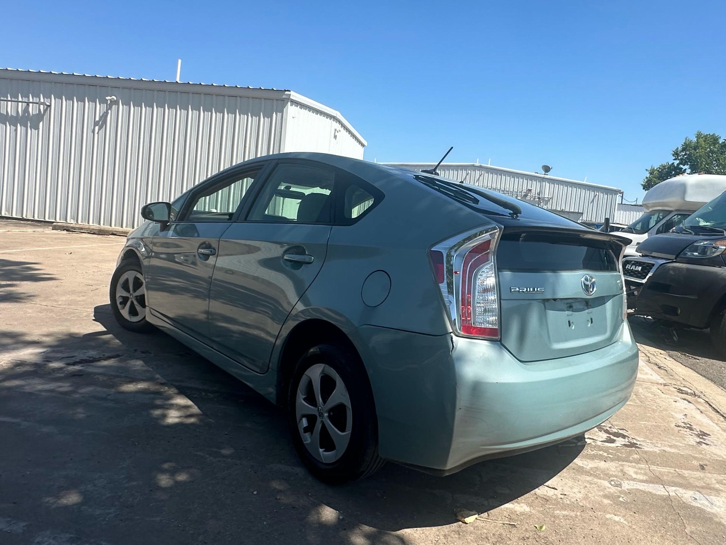 2013 Toyota Prius vin: JTDKN3DU7D5568019