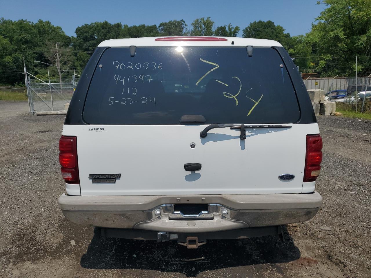 2000 Ford Expedition Eddie Bauer VIN: 1FMPU18LXYLB49870 Lot: 64799304