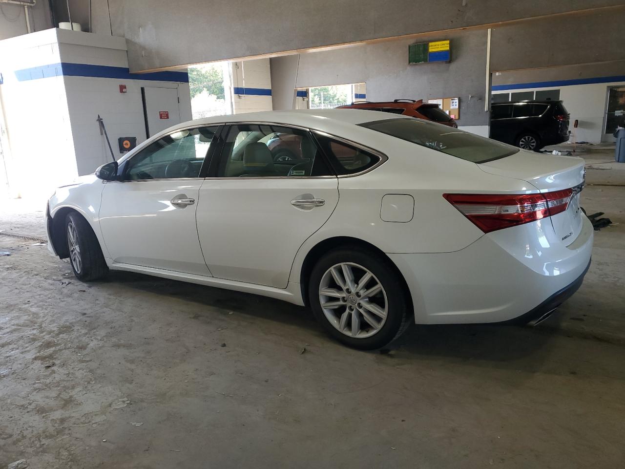 VIN 4T1BK1EB9DU020826 2013 TOYOTA AVALON no.2