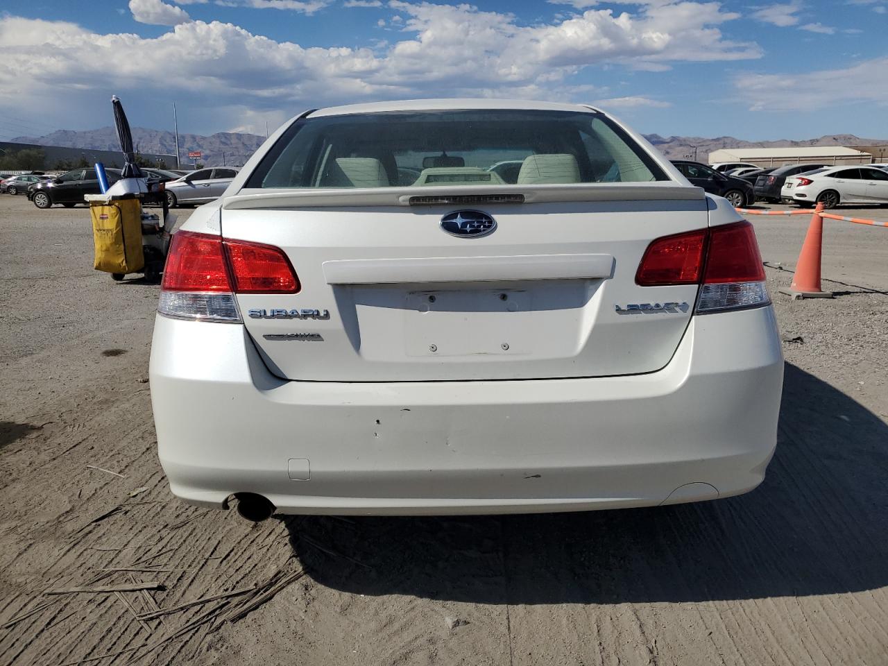 2011 Subaru Legacy 2.5I Premium VIN: 4S3BMCG60B3213055 Lot: 69889984