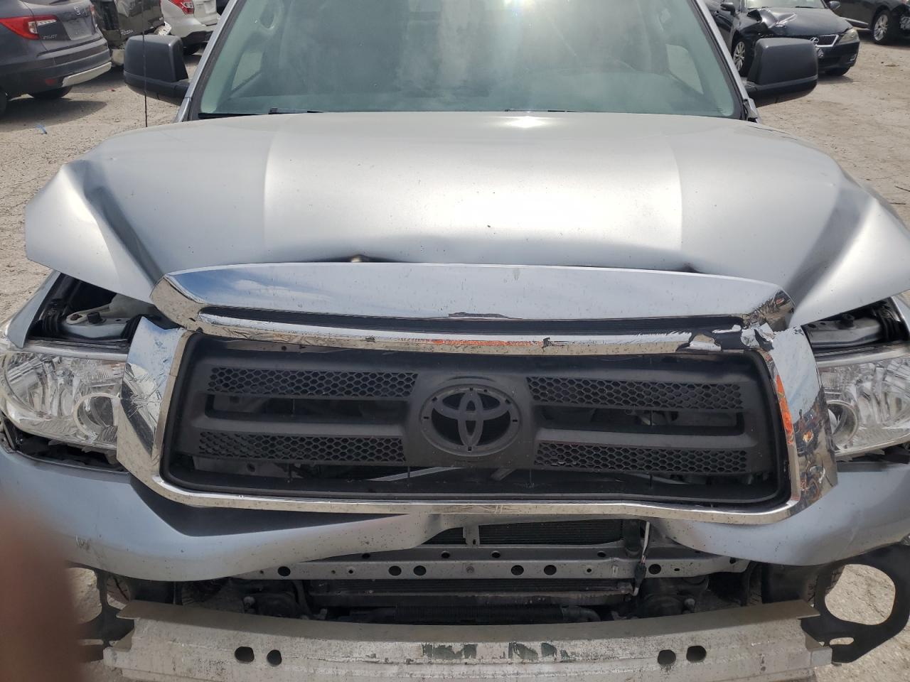 5TFEY5F18AX098540 2010 Toyota Tundra Crewmax Sr5