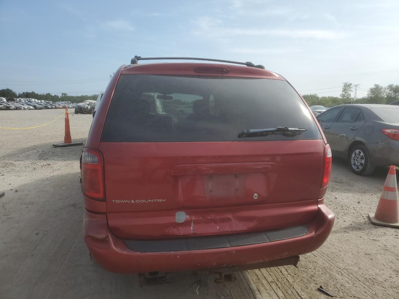 2005 Dodge Grand Caravan Sxt VIN: 2D4GP44L35R569379 Lot: 68719544