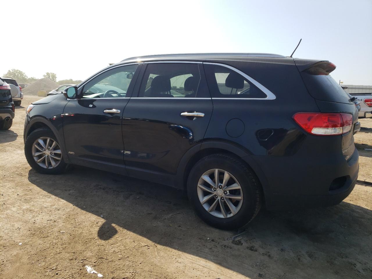 2017 Kia Sorento - Image 2