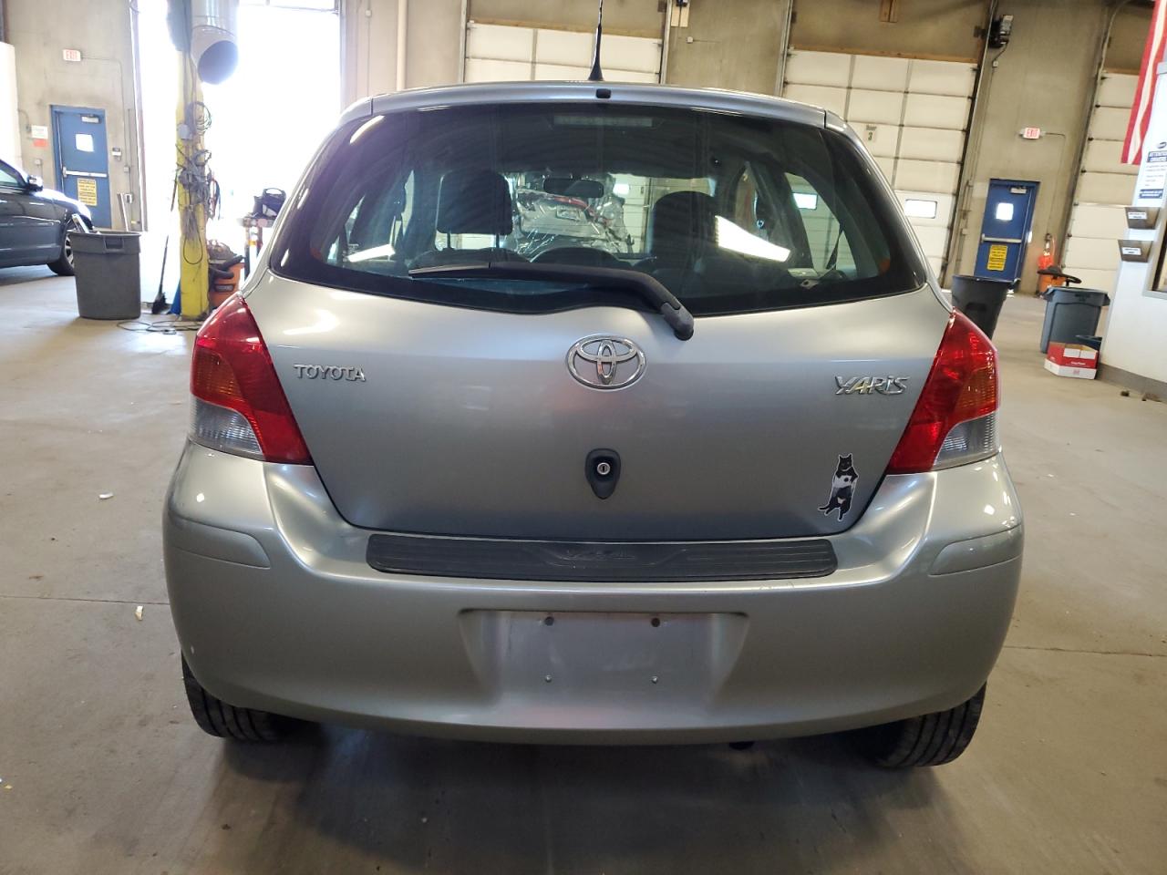 2011 Toyota Yaris VIN: JTDKT4K33B5339615 Lot: 66457544