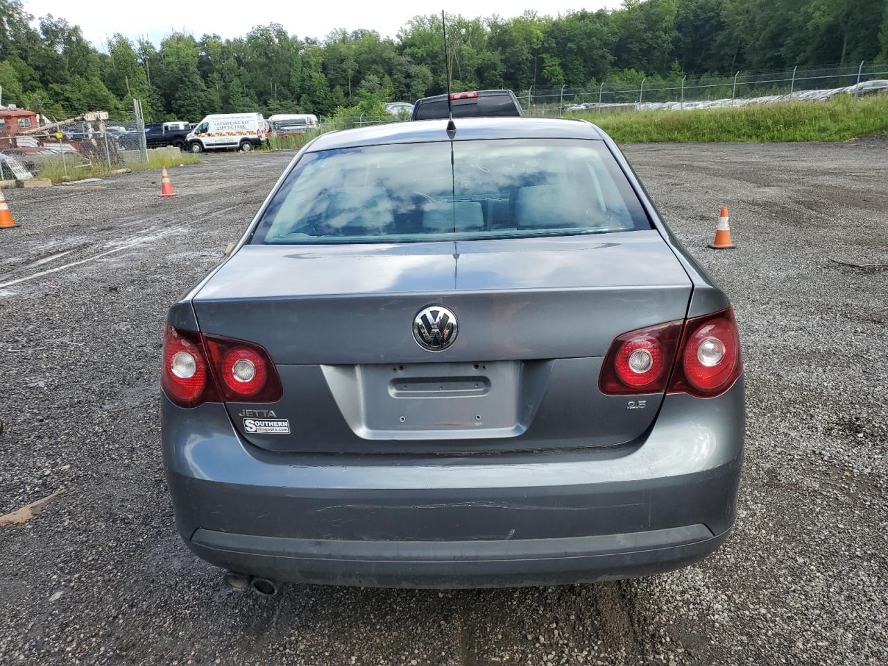 2008 Volkswagen Jetta S VIN: 3VWJM71K18M140050 Lot: 66703674