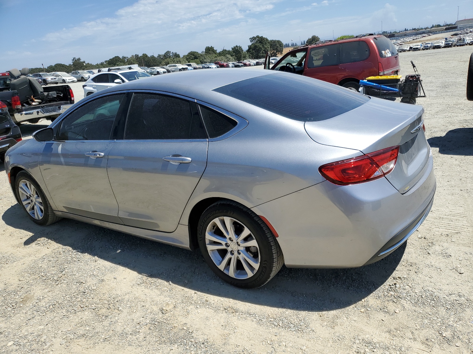 2015 Chrysler 200 Limited vin: 1C3CCCAB0FN570134