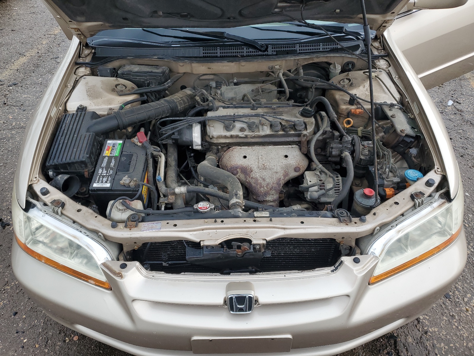 1HGCG5569YA094566 2000 Honda Accord Ex
