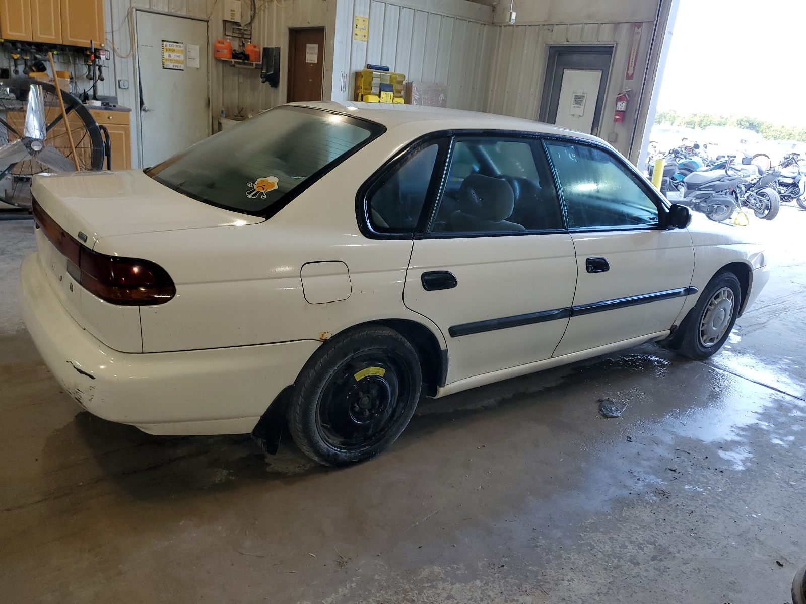 4S3BD4351V7214036 1997 Subaru Legacy L