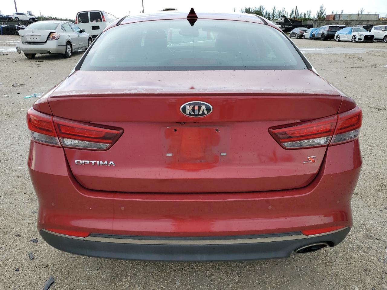 5XXGT4L35JG231012 2018 Kia Optima Lx