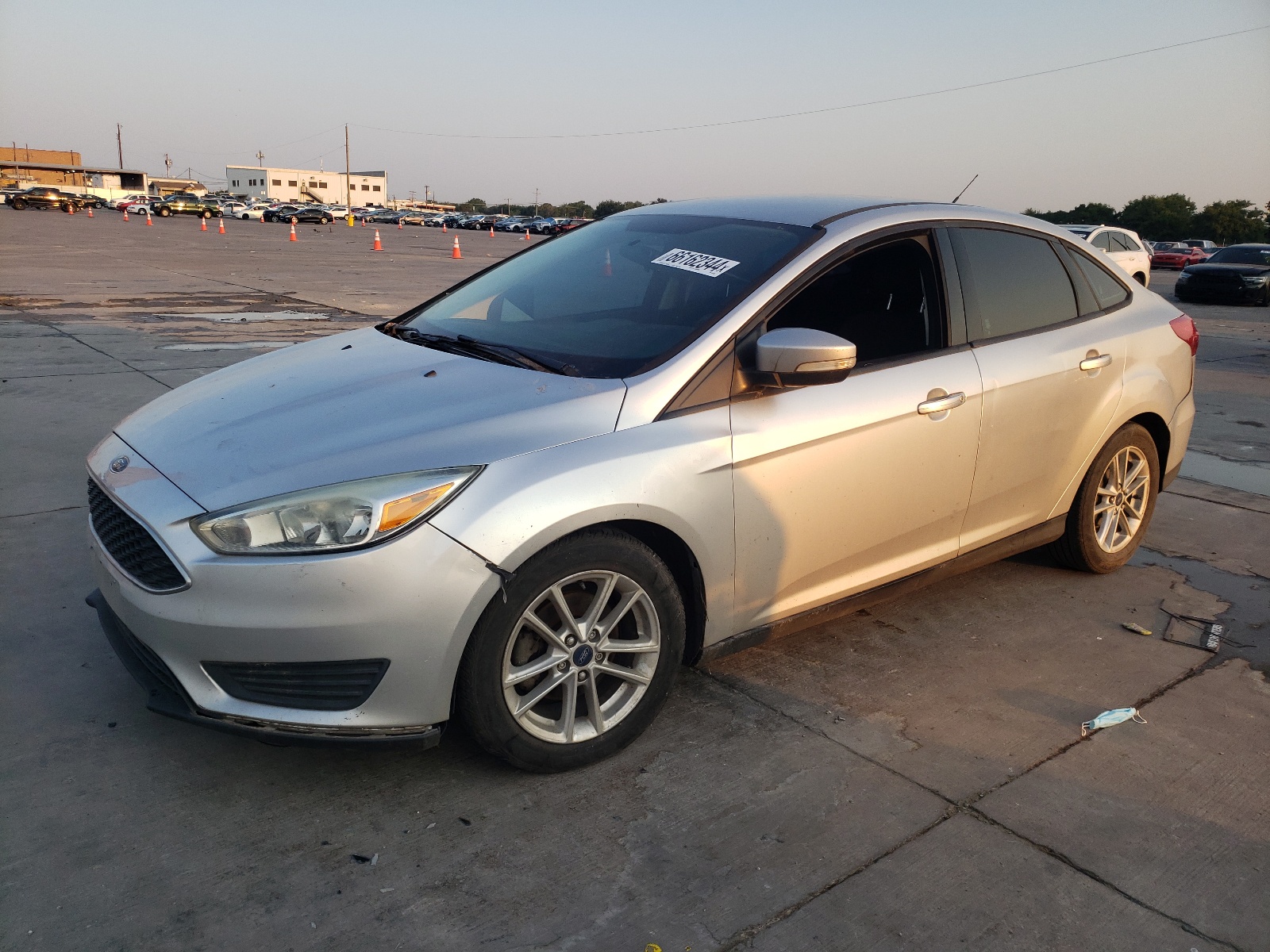 2016 Ford Focus Se vin: 1FADP3F27GL351350