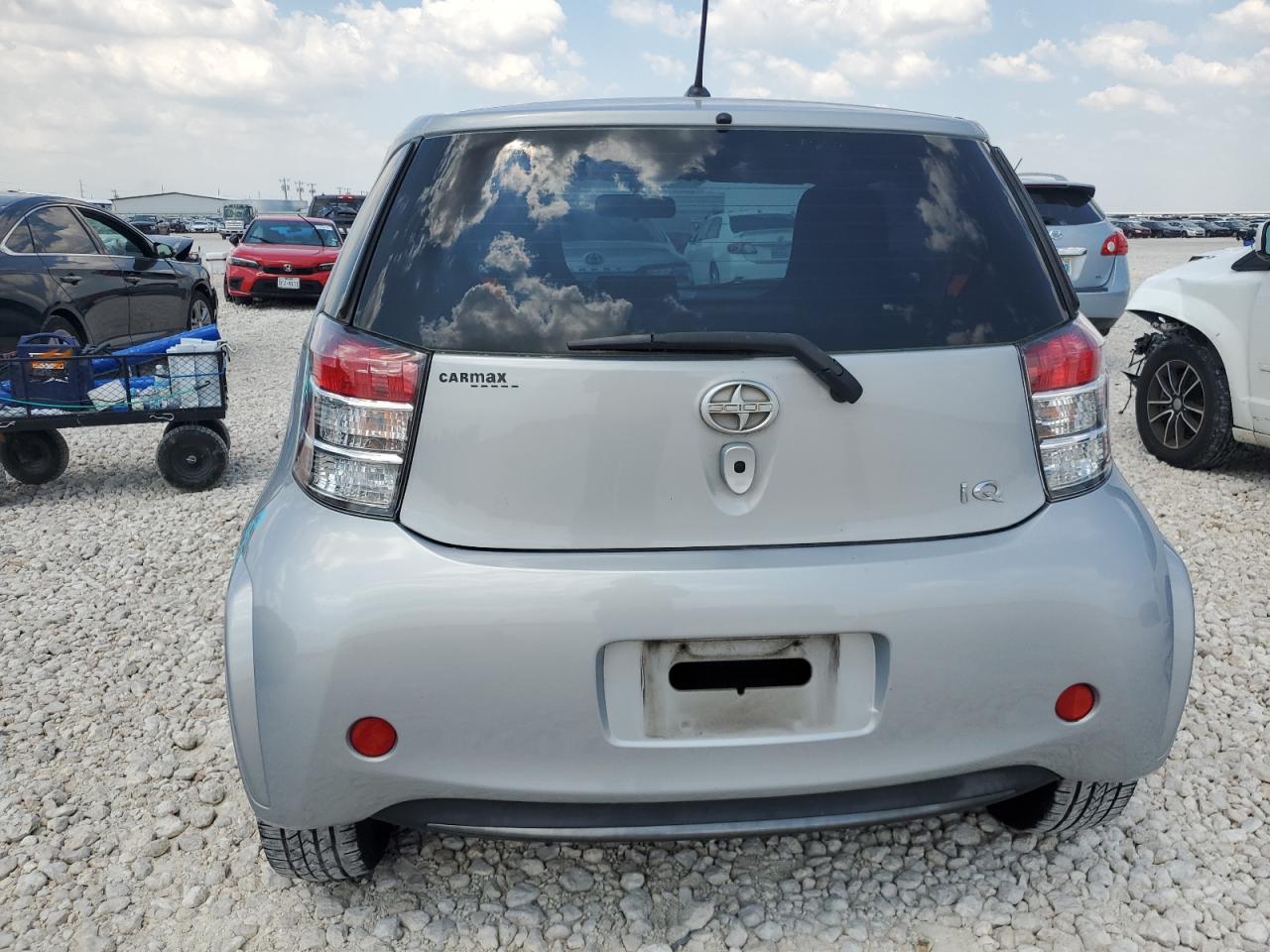 JTNJJXB06EJ026607 2014 Toyota Scion Iq