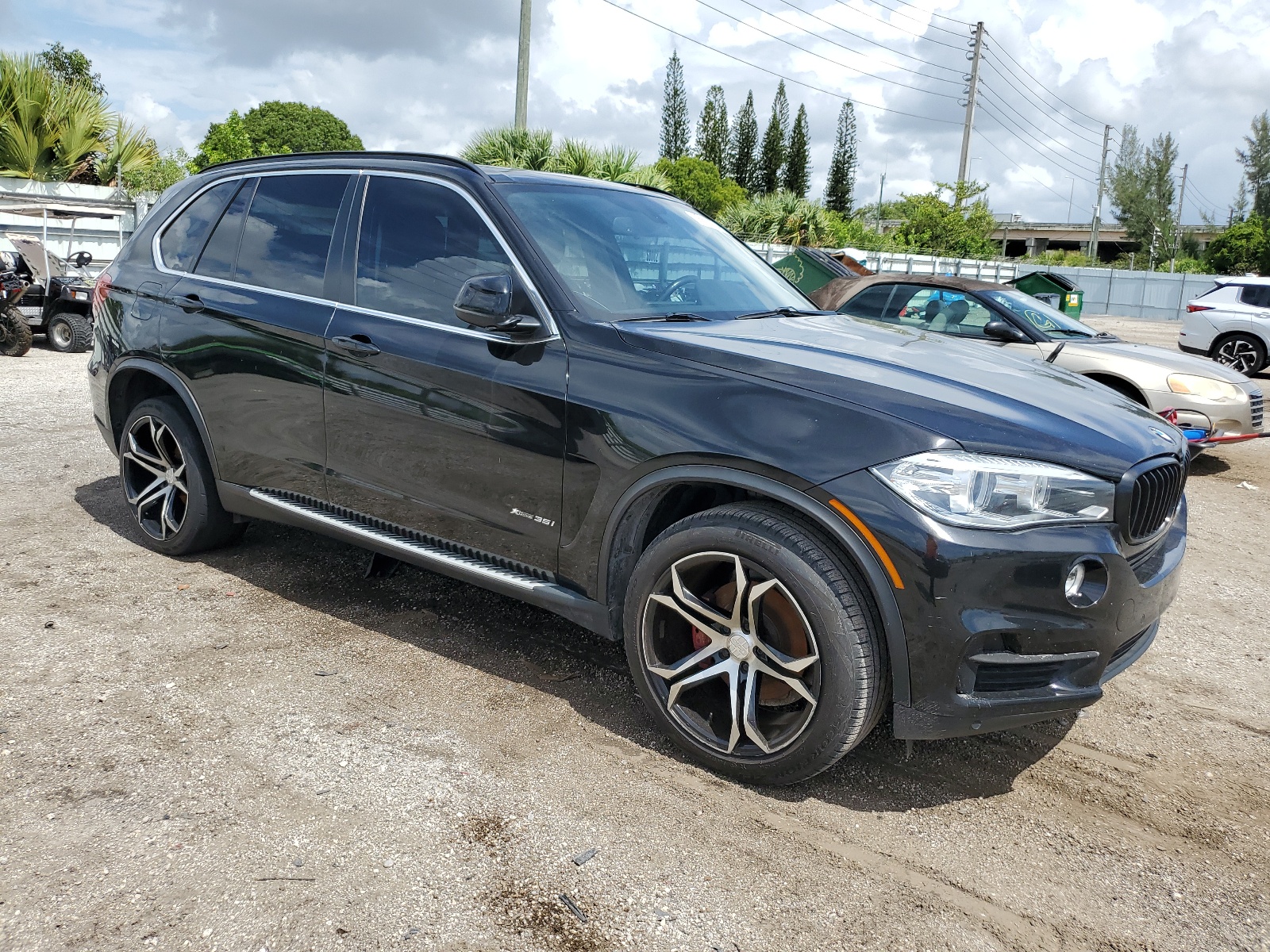 2015 BMW X5 xDrive35I vin: 5UXKR0C56F0K65745