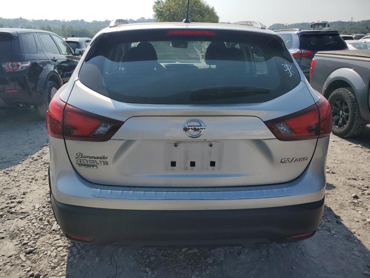 JN1BJ1CRXHW128537 2017 Nissan Rogue Sport S