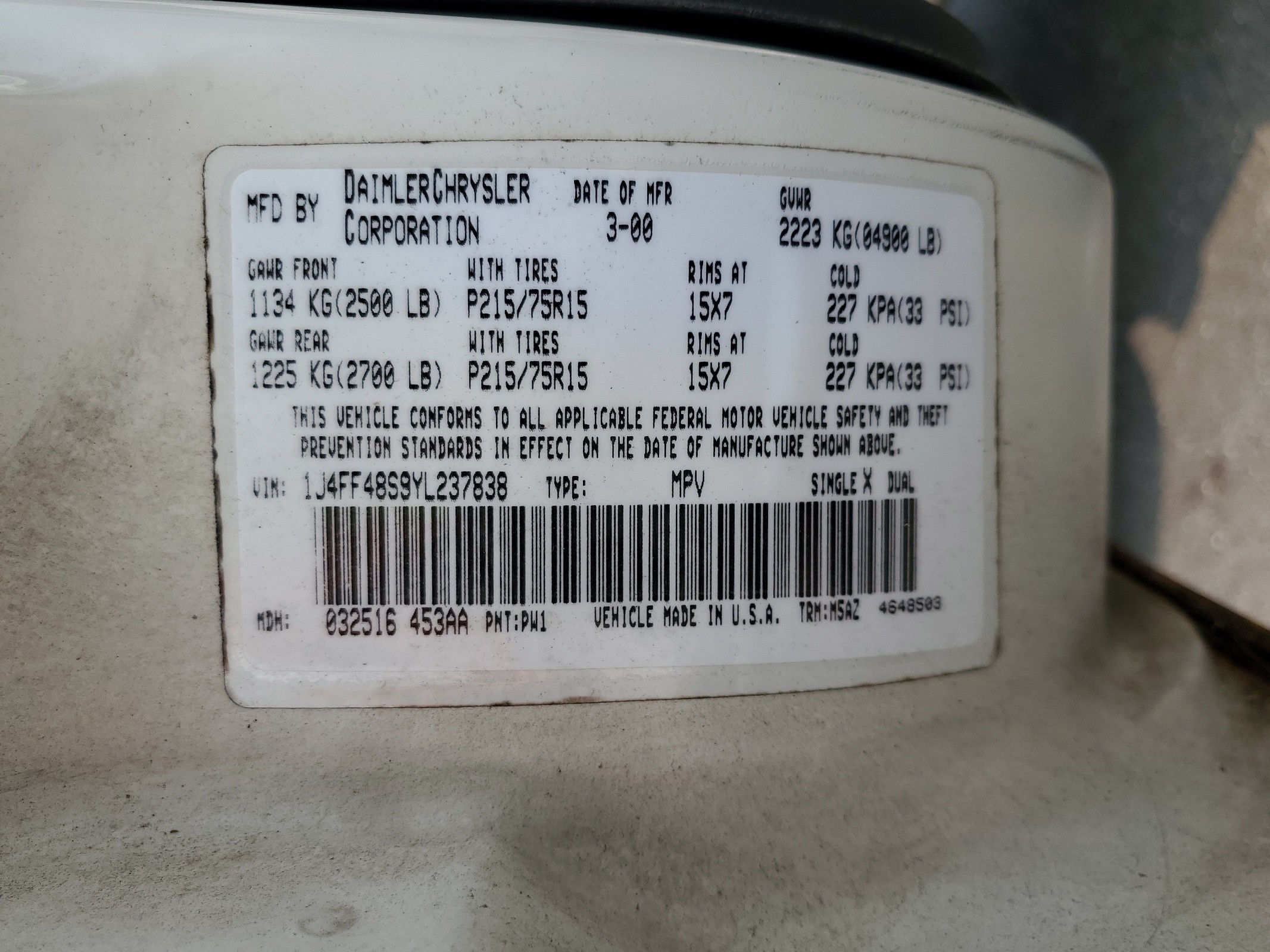 1J4FF48S9YL237838 2000 Jeep Cherokee Sport