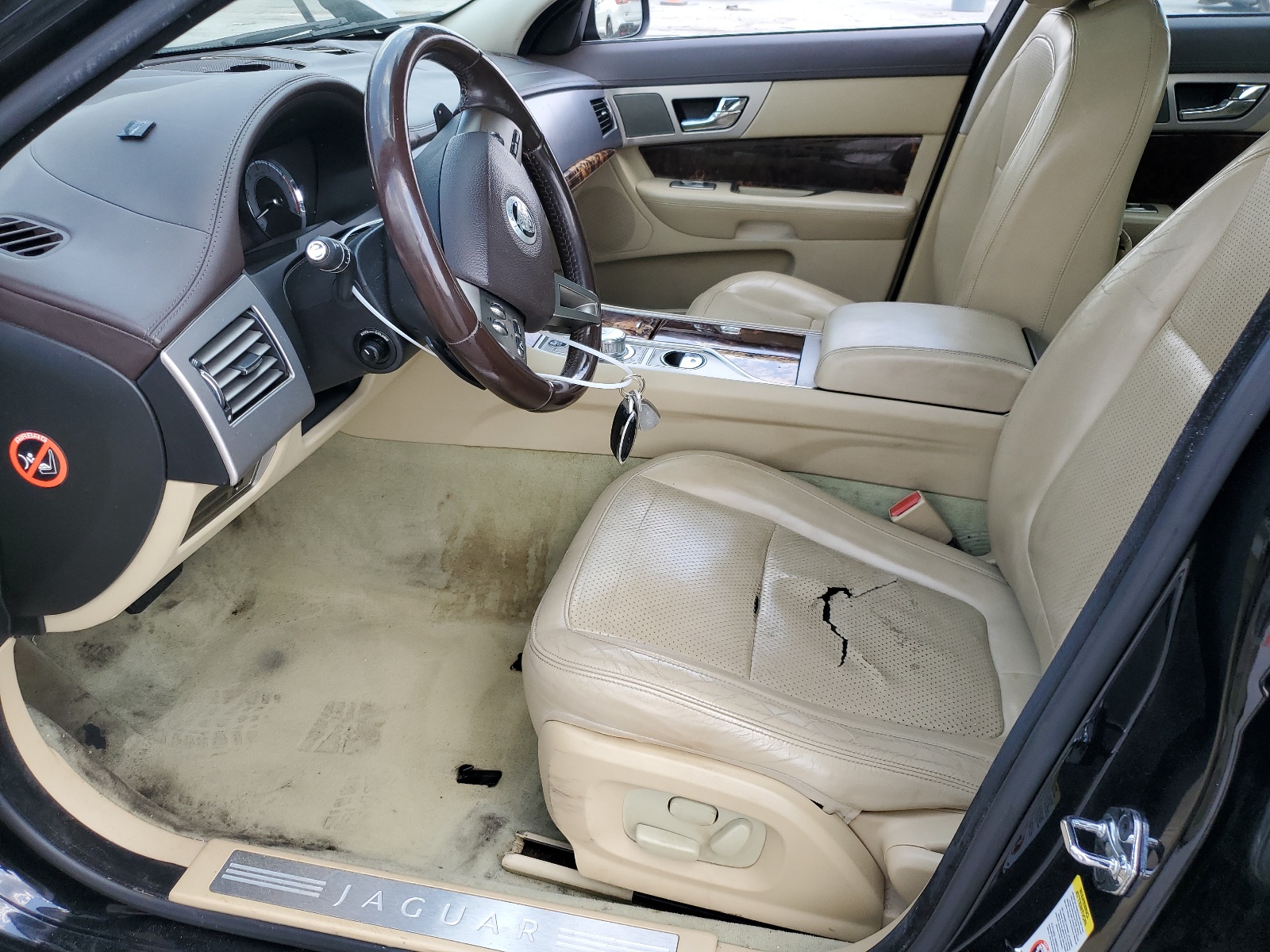 SAJWA06B39HR24979 2009 Jaguar Xf Premium Luxury