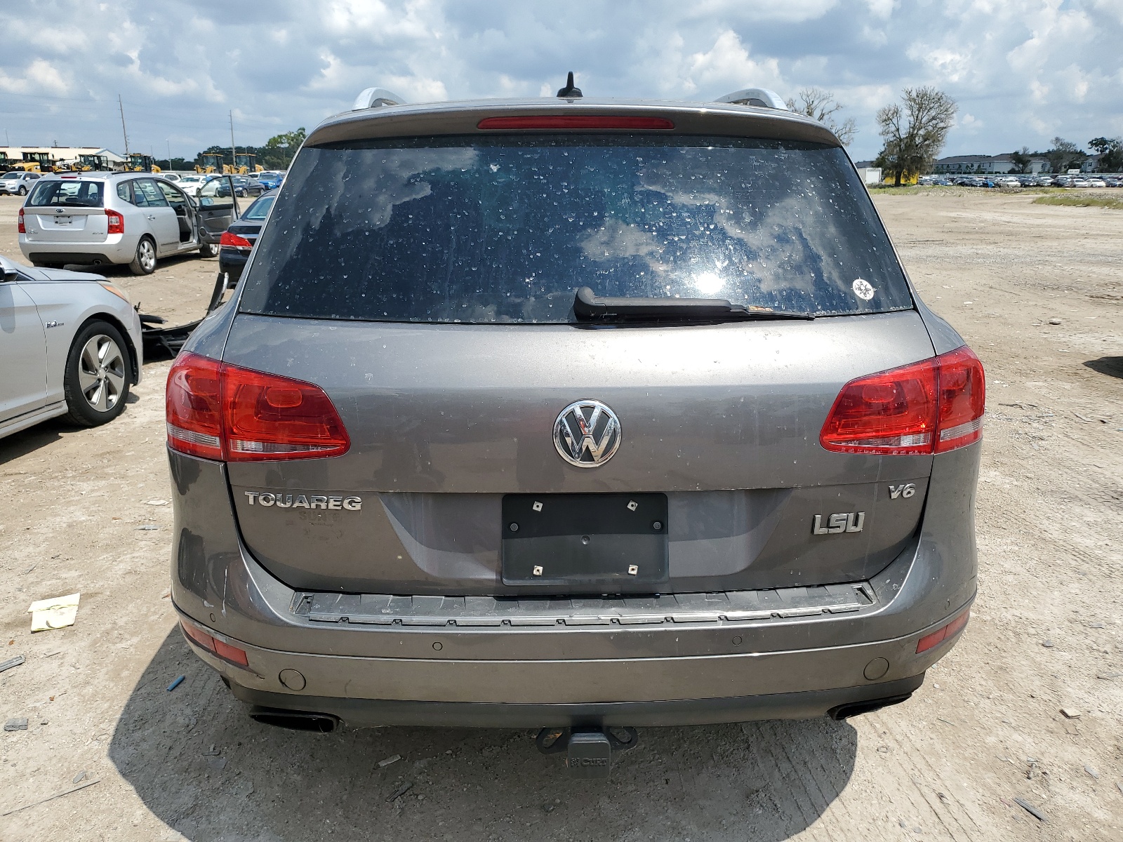 WVGFF9BP5CD000172 2012 Volkswagen Touareg V6