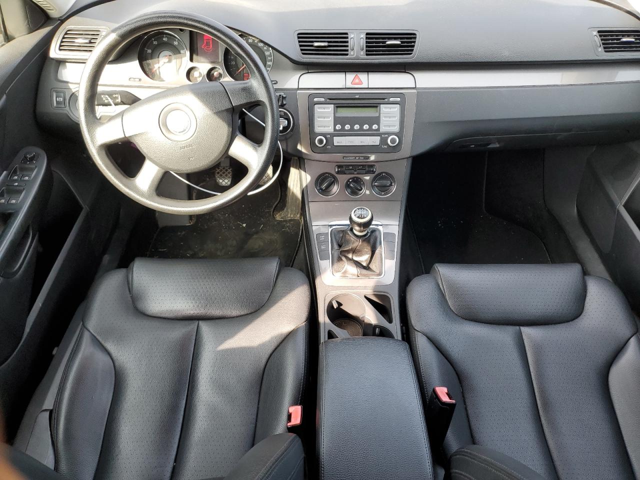 2008 Volkswagen Passat Wagon Turbo VIN: WVWYK93C48E057954 Lot: 65612214